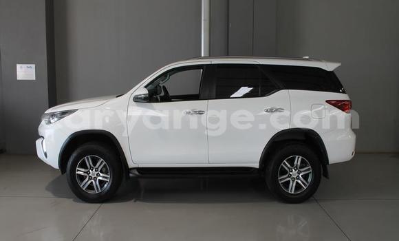Buy Used Toyota Fortuner White Car in Windhoek in Namibia Buy Used Toyota Fortuner White Car in Windhoek in Namibia