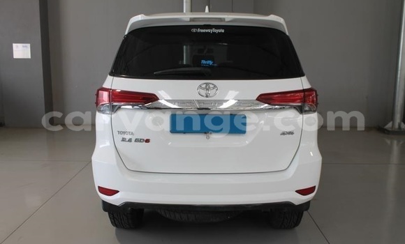 Buy Used Toyota Fortuner White Car in Windhoek in Namibia Buy Used Toyota Fortuner White Car in Windhoek in Namibia