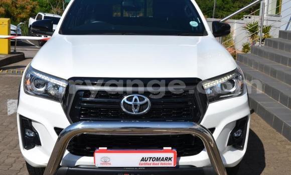Buy Used Toyota Hilux White Car in Windhoek in Namibia Buy Used Toyota Hilux White Car in Windhoek in Namibia
