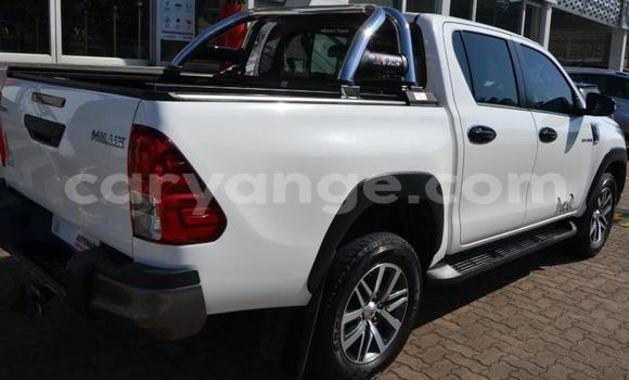 Buy Used Toyota Hilux White Car in Windhoek in Namibia Buy Used Toyota Hilux White Car in Windhoek in Namibia