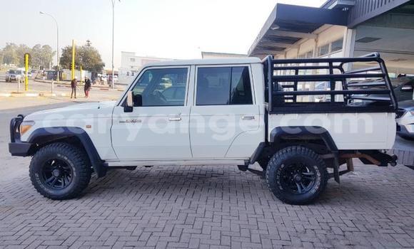 Acheter Occasion Voiture Toyota Land Cruiser Autre à Import - Dubai, Namibie Acheter Occasion Voiture Toyota Land Cruiser Autre à Import - Dubai, Namibie
