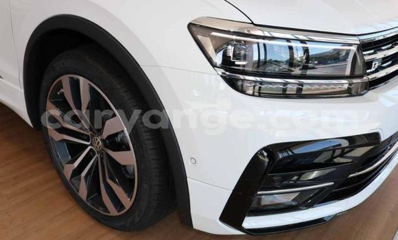 Acheter Occasion Voiture Volkswagen Tiguan Blanc à Windhoek, Namibie Acheter Occasion Voiture Volkswagen Tiguan Blanc à Windhoek, Namibie