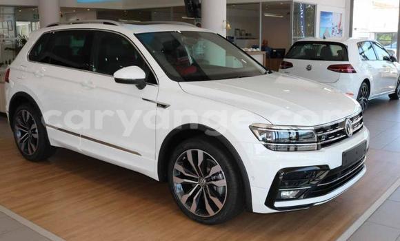 Acheter Occasion Voiture Volkswagen Tiguan Blanc à Windhoek, Namibie Acheter Occasion Voiture Volkswagen Tiguan Blanc à Windhoek, Namibie