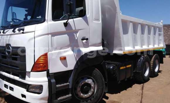 Buy Used Hino 300 Series White Truck in Windhoek in Namibia