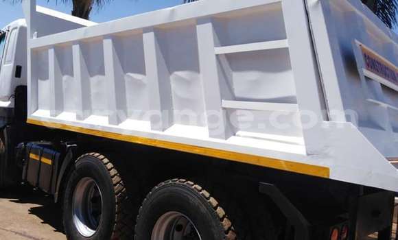 Buy Used Hino 300 Series White Truck in Windhoek in Namibia Buy Used Hino 300 Series White Truck in Windhoek in Namibia