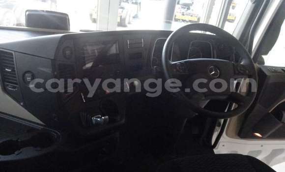 Buy Used Mercedes‒Benz 1722 White Truck in Windhoek in Namibia Buy Used Mercedes‒Benz 1722 White Truck in Windhoek in Namibia