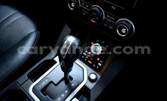 Buy Used Land Rover Discovery Sport White Car in Windhoek in Namibia Buy Used Land Rover Discovery Sport White Car in Windhoek in Namibia