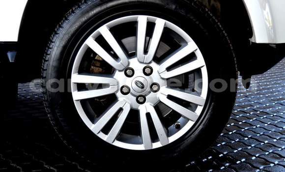 Buy Used Land Rover Discovery Sport White Car in Windhoek in Namibia Buy Used Land Rover Discovery Sport White Car in Windhoek in Namibia