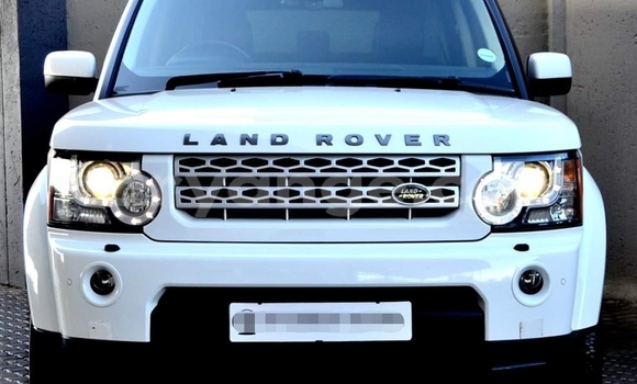 Buy Used Land Rover Discovery Sport White Car in Windhoek in Namibia Buy Used Land Rover Discovery Sport White Car in Windhoek in Namibia
