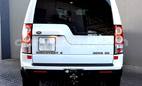 Buy Used Land Rover Discovery Sport White Car in Windhoek in Namibia Buy Used Land Rover Discovery Sport White Car in Windhoek in Namibia