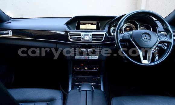 Buy Used Mercedes-Benz E–Class White Car in Grootfontein in Namibia Buy Used Mercedes-Benz E–Class White Car in Grootfontein in Namibia