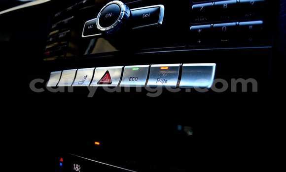 Buy Used Mercedes-Benz E–Class White Car in Grootfontein in Namibia Buy Used Mercedes-Benz E–Class White Car in Grootfontein in Namibia