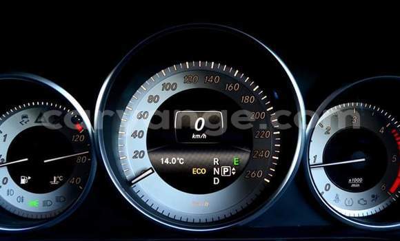 Buy Used Mercedes-Benz E–Class White Car in Grootfontein in Namibia Buy Used Mercedes-Benz E–Class White Car in Grootfontein in Namibia