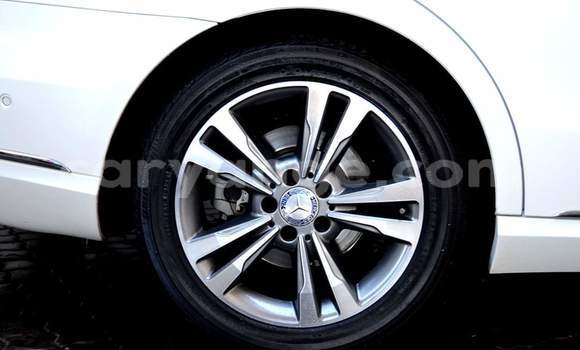 Buy Used Mercedes-Benz E–Class White Car in Grootfontein in Namibia Buy Used Mercedes-Benz E–Class White Car in Grootfontein in Namibia
