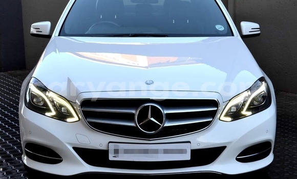 Buy Used Mercedes-Benz E–Class White Car in Grootfontein in Namibia Buy Used Mercedes-Benz E–Class White Car in Grootfontein in Namibia