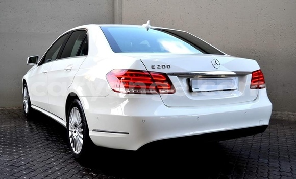 Buy Used Mercedes-Benz E–Class White Car in Grootfontein in Namibia Buy Used Mercedes-Benz E–Class White Car in Grootfontein in Namibia