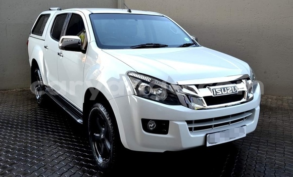 Buy Used Isuzu KB White Car in Grootfontein in Namibia Buy Used Isuzu KB White Car in Grootfontein in Namibia