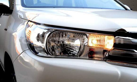 Buy Used Toyota Hilux White Car in Windhoek in Namibia Buy Used Toyota Hilux White Car in Windhoek in Namibia