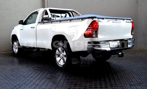 Buy Used Toyota Hilux White Car in Windhoek in Namibia Buy Used Toyota Hilux White Car in Windhoek in Namibia