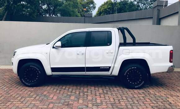 Buy Used Volkswagen Amarok White Car in Windhoek in Namibia Buy Used Volkswagen Amarok White Car in Windhoek in Namibia