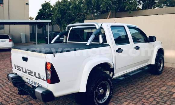 Buy Used Isuzu KB White Car in Windhoek in Namibia Buy Used Isuzu KB White Car in Windhoek in Namibia