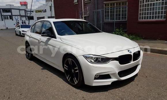 Buy Used BMW 3–Series White Car in Windhoek in Namibia