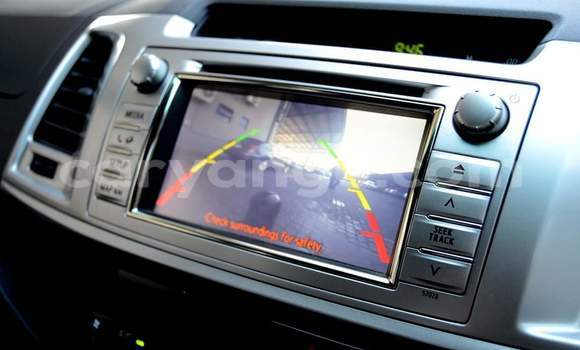 Acheter Occasion Voiture Toyota Hilux Blanc à Windhoek, Namibie Acheter Occasion Voiture Toyota Hilux Blanc à Windhoek, Namibie