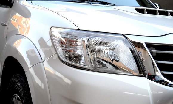 Acheter Occasion Voiture Toyota Hilux Blanc à Windhoek, Namibie Acheter Occasion Voiture Toyota Hilux Blanc à Windhoek, Namibie