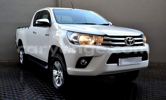 Buy Used Toyota Hilux White Car in Windhoek in Namibia