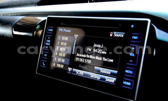 Acheter Occasion Voiture Toyota Hilux Blanc à Windhoek, Namibie Acheter Occasion Voiture Toyota Hilux Blanc à Windhoek, Namibie