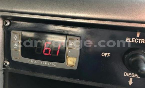 Acheter Occasion Utilitaire Nissan UD Blanc à Windhoek, Namibie Acheter Occasion Utilitaire Nissan UD Blanc à Windhoek, Namibie