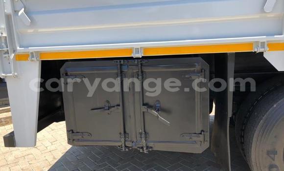 Buy Used Nissan UD White Truck in Windhoek in Namibia Buy Used Nissan UD White Truck in Windhoek in Namibia