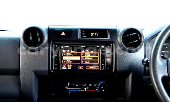 Buy Used Toyota Land Cruiser White Car in Windhoek in Namibia Buy Used Toyota Land Cruiser White Car in Windhoek in Namibia