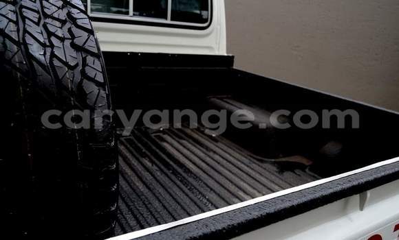 Buy Used Toyota Land Cruiser White Car in Windhoek in Namibia Buy Used Toyota Land Cruiser White Car in Windhoek in Namibia