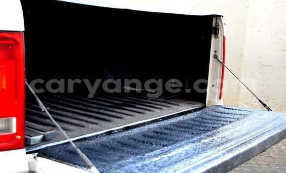 Buy Used Volkswagen Amarok White Car in Grootfontein in Namibia Buy Used Volkswagen Amarok White Car in Grootfontein in Namibia