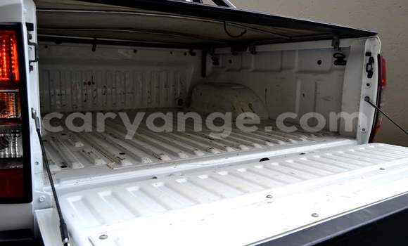 Buy Used Nissan Navara White Car in Windhoek in Namibia Buy Used Nissan Navara White Car in Windhoek in Namibia