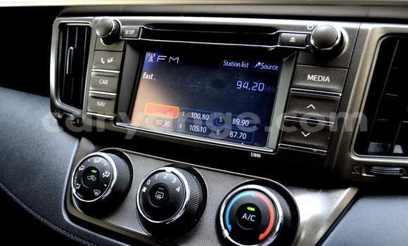 Acheter Occasion Voiture Toyota RAV4 Blanc à Windhoek, Namibie Acheter Occasion Voiture Toyota RAV4 Blanc à Windhoek, Namibie