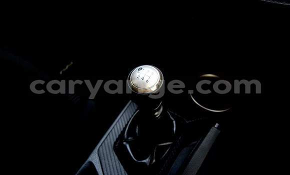 Acheter Occasion Voiture Toyota RAV4 Blanc à Windhoek, Namibie Acheter Occasion Voiture Toyota RAV4 Blanc à Windhoek, Namibie