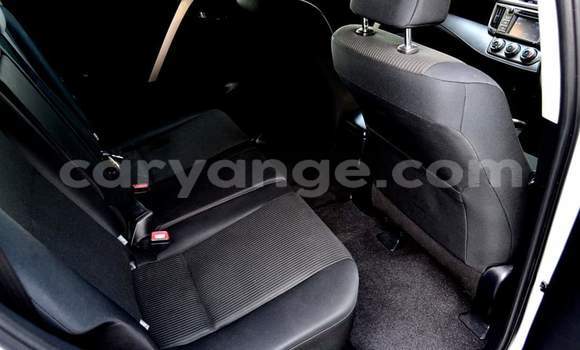 Acheter Occasion Voiture Toyota RAV4 Blanc à Windhoek, Namibie Acheter Occasion Voiture Toyota RAV4 Blanc à Windhoek, Namibie