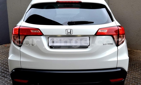 Buy Used Honda HR–V White Car in Windhoek in Namibia Buy Used Honda HR–V White Car in Windhoek in Namibia