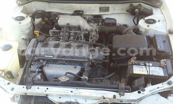 Acheter Occasion Voiture Toyota Corolla Blanc à Windhoek, Namibie Acheter Occasion Voiture Toyota Corolla Blanc à Windhoek, Namibie