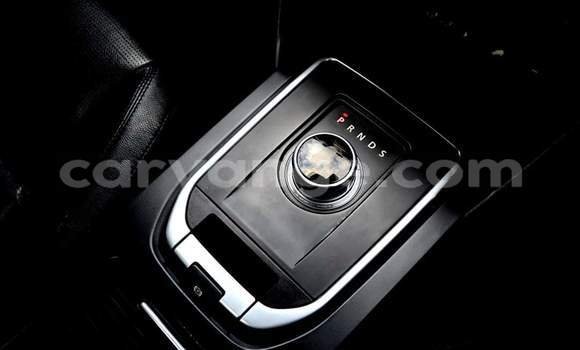 Acheter Occasion Voiture Land Rover Discovery Sport Blanc à Windhoek, Namibie Acheter Occasion Voiture Land Rover Discovery Sport Blanc à Windhoek, Namibie