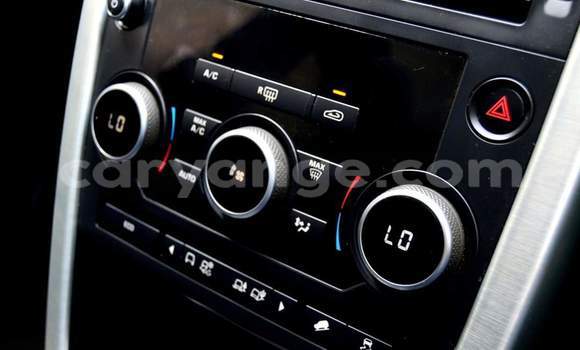 Acheter Occasion Voiture Land Rover Discovery Sport Blanc à Windhoek, Namibie Acheter Occasion Voiture Land Rover Discovery Sport Blanc à Windhoek, Namibie