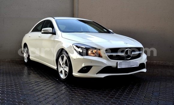 Buy Used Mercedes-Benz CLA-klasse White Car in Windhoek in Namibia