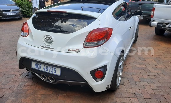 Buy Used Hyundai Veloster White Car in Gobabis in Omaheke Buy Used Hyundai Veloster White Car in Gobabis in Omaheke