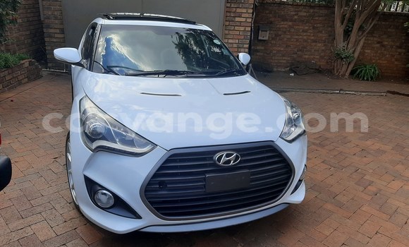 Buy Used Hyundai Veloster White Car in Gobabis in Omaheke Buy Used Hyundai Veloster White Car in Gobabis in Omaheke