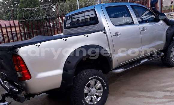 Buy Used Toyota Hilux Silver Car in Windhoek in Namibia Buy Used Toyota Hilux Silver Car in Windhoek in Namibia