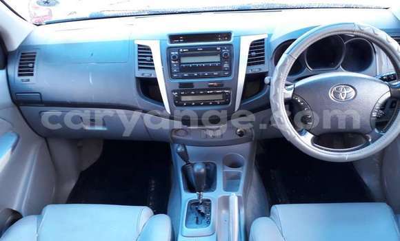 Buy Used Toyota Hilux Silver Car in Windhoek in Namibia Buy Used Toyota Hilux Silver Car in Windhoek in Namibia