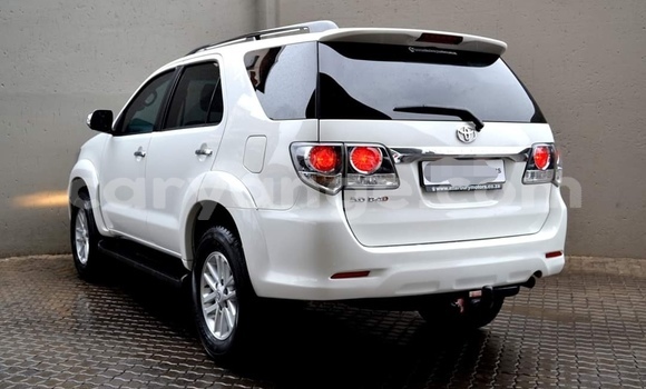 Buy Used Toyota Fortuner White Car in Windhoek in Namibia Buy Used Toyota Fortuner White Car in Windhoek in Namibia