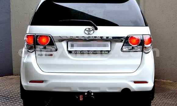 Buy Used Toyota Fortuner White Car in Windhoek in Namibia Buy Used Toyota Fortuner White Car in Windhoek in Namibia